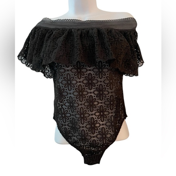Off-the-shoulder black sexy  sheer lace bodysuit size Medium VICTORIA’S SECRET - Picture 4 of 8